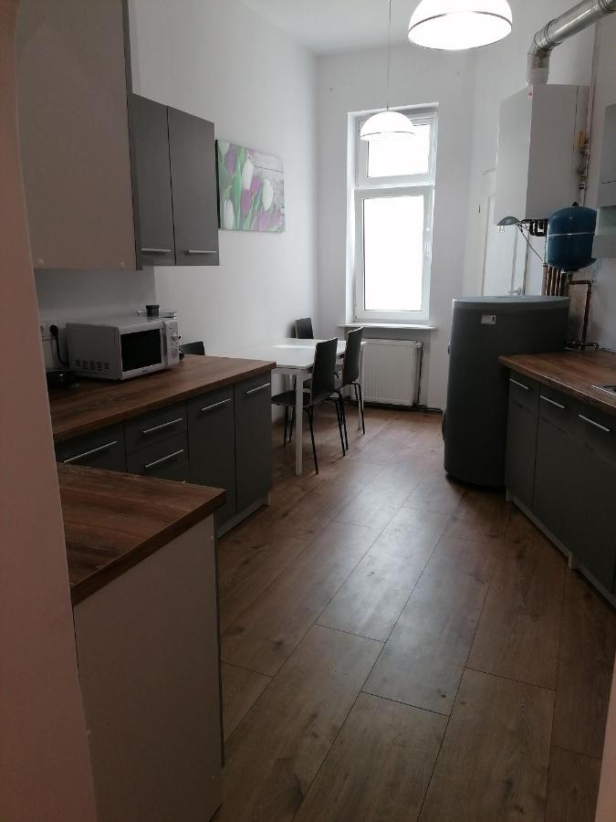 Hostel Tulip - Pokój 3 ze wspólną łazienką i kuchnią Estetino Exterior foto