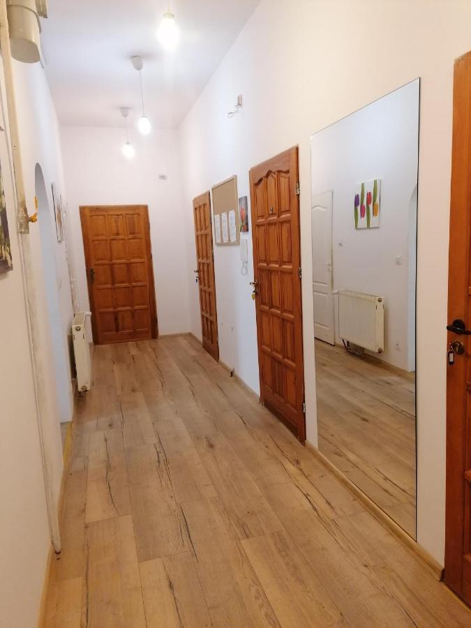 Hostel Tulip - Pokój 3 ze wspólną łazienką i kuchnią Estetino Exterior foto