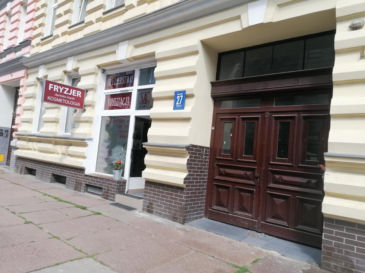Hostel Tulip - Pokój 3 ze wspólną łazienką i kuchnią Estetino Exterior foto